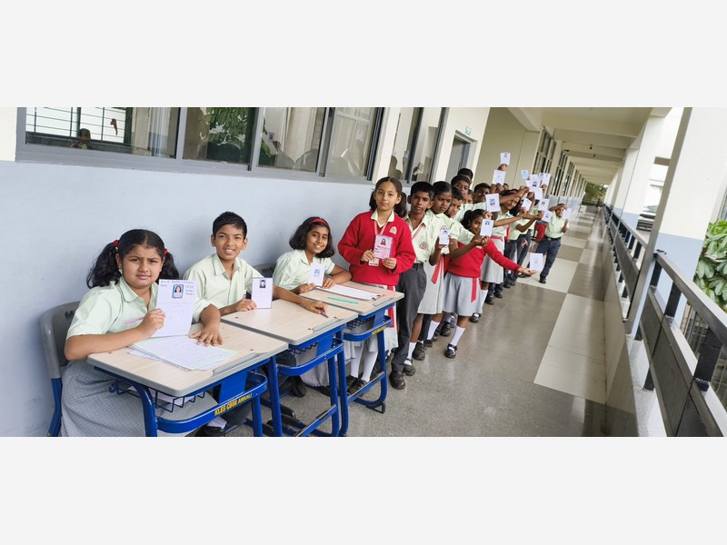 Desh Apnayen Actizen Club – Mock Election